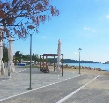 Apartment Evgenias Seafront House *